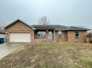 982 Jake Flood Cir, Nixa, MO 65714