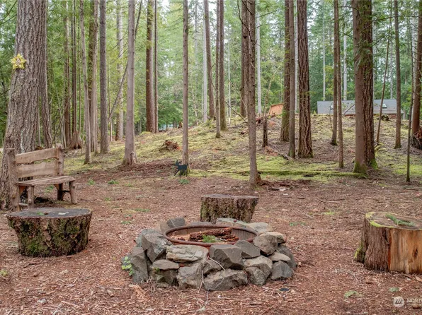 141 N Duckabush Drive W, Hoodsport, WA 98548