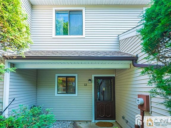3rd image of 12 Sunflower Ct