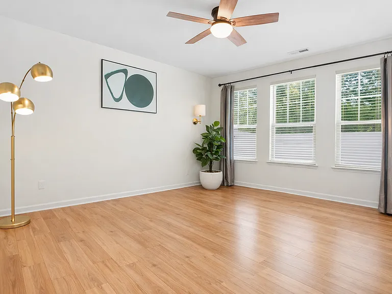727 Maypearl Ln — Photo 13