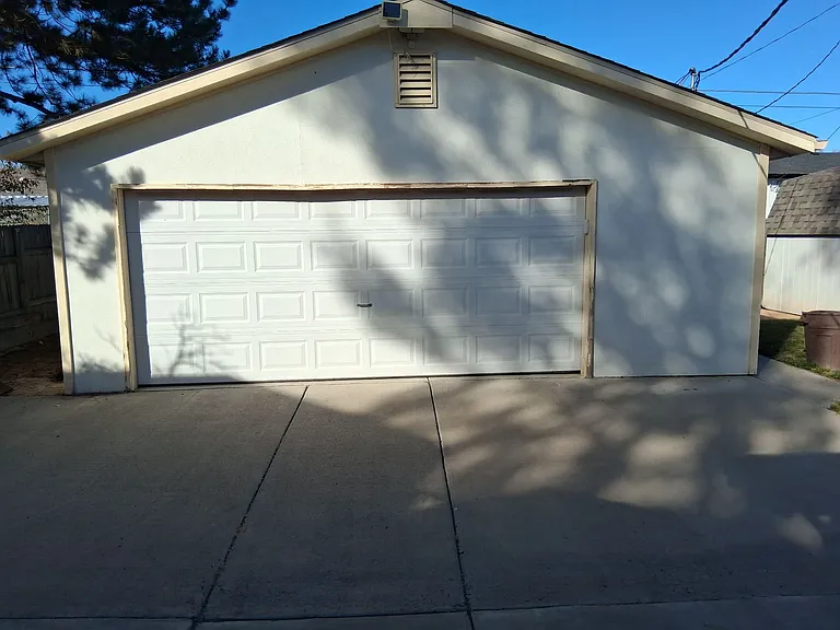 3809 Azalea St — Photo 50