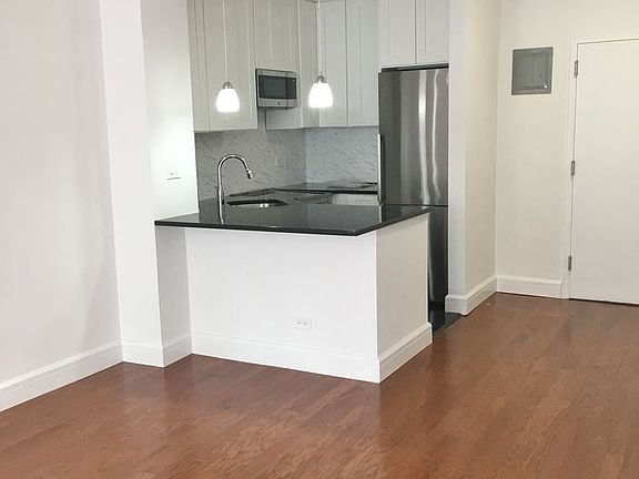 5th image of 80 Park Ave APT 12M