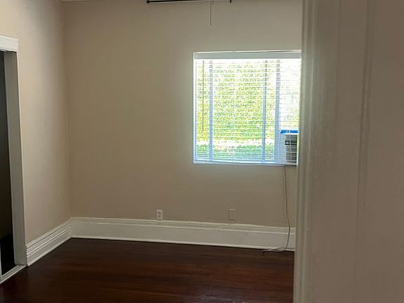 2nd image of 428 Cypress Ave