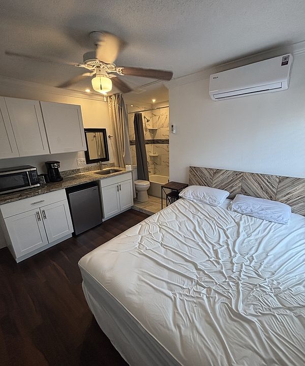 Building Photo 3