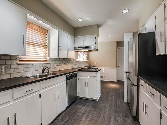 4th image of 6327 Town Hill Ln