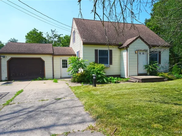 12696 Creek Rd, Sardinia, NY 14134