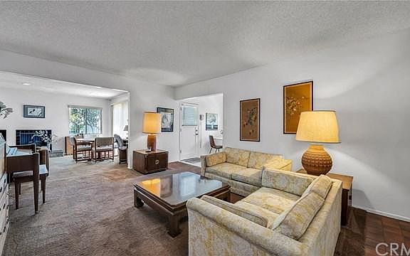 3rd image of 4107 W 185th St
