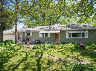 105 N Sales Ave, Anamosa, IA 52205