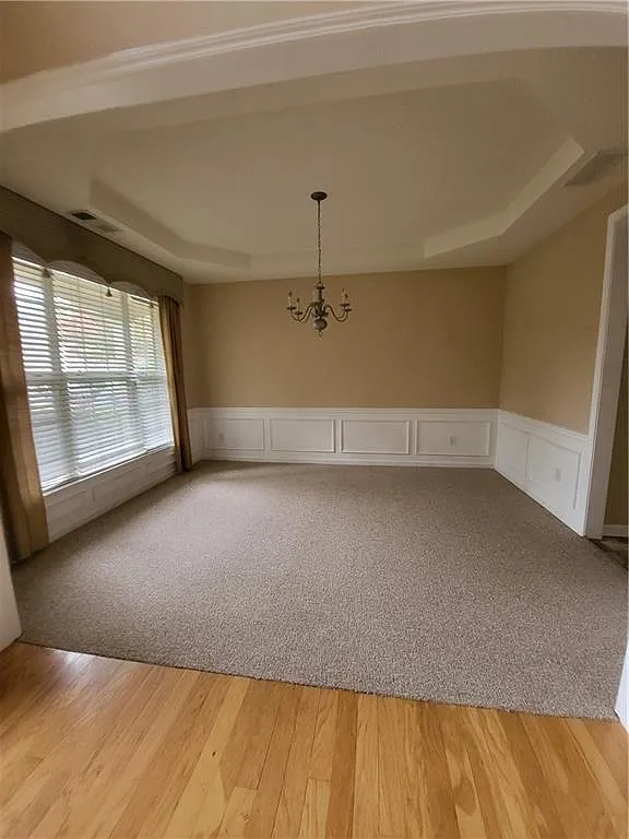 4 bed, 2.5 bath, 2124 sqft, $2,600 — Photo 2