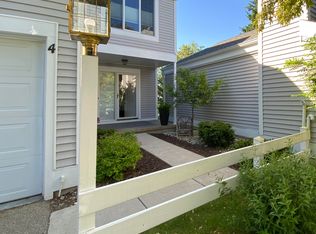 4 Blue Spruce Trl, Madison, WI 53717