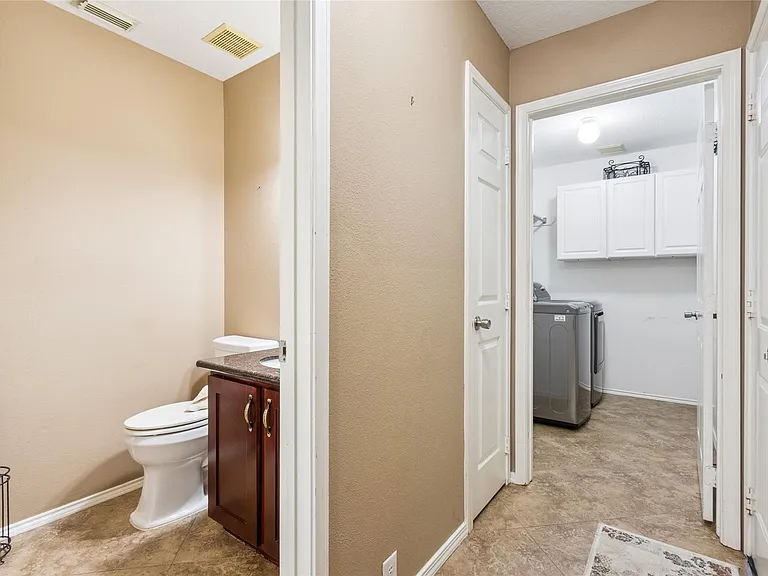 10306 Logan Bridge Ln — Photo 14