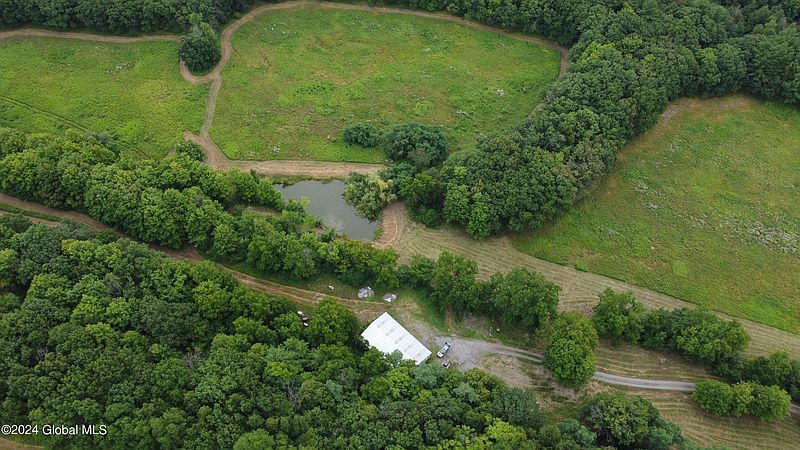 4th image of 605 Wagner Road