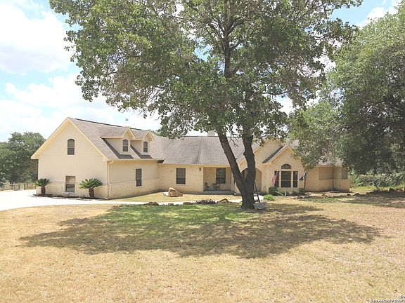 2nd image of 216 ROSEWOOD DR