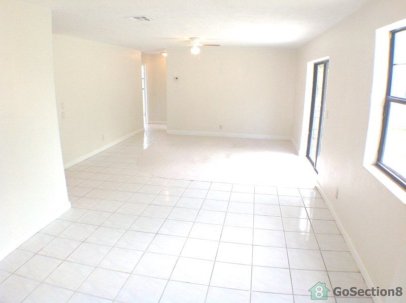 1st image of 1231 NW 18th Ct