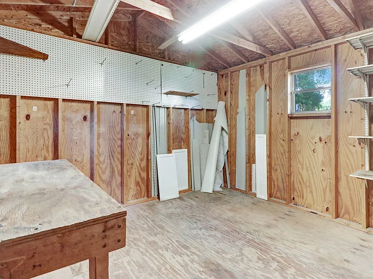 235 S Spence Ave — Photo 33