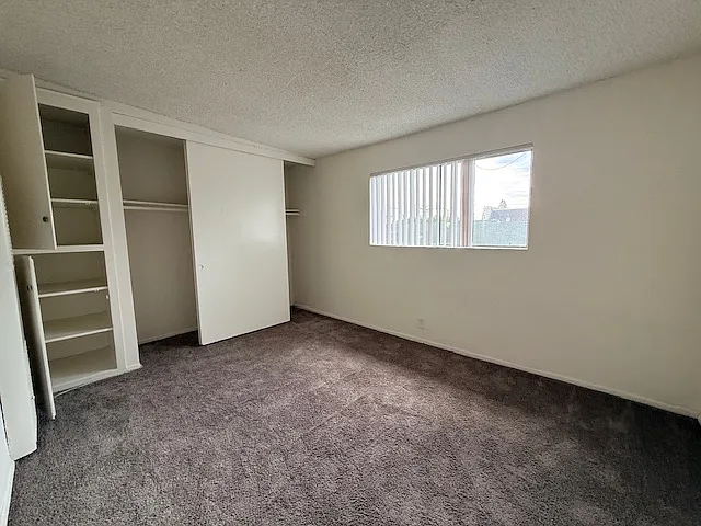 1435 Laurel Ave — Photo 12