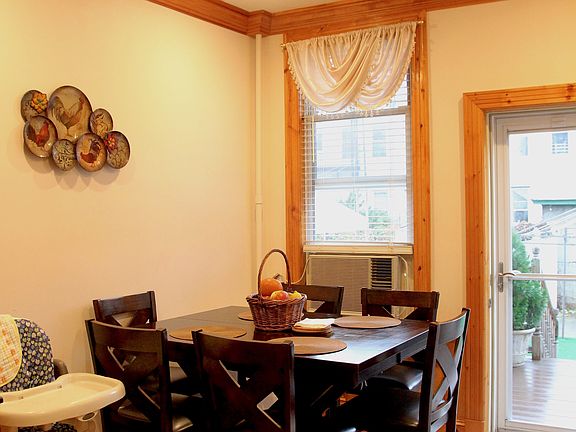 4th image of 1659 Norman St #11X