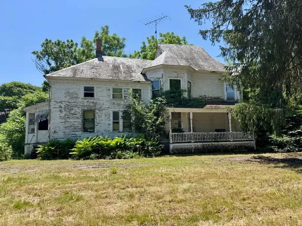 57 College Street, Poultney, VT 05764