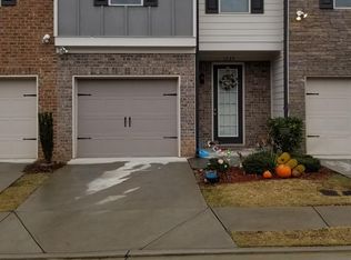 1239 Roaring Rock Trl, Norcross, GA 30093