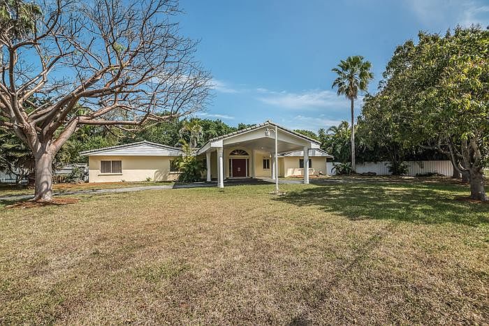 1st image of 13401 Sw 83 Avenue