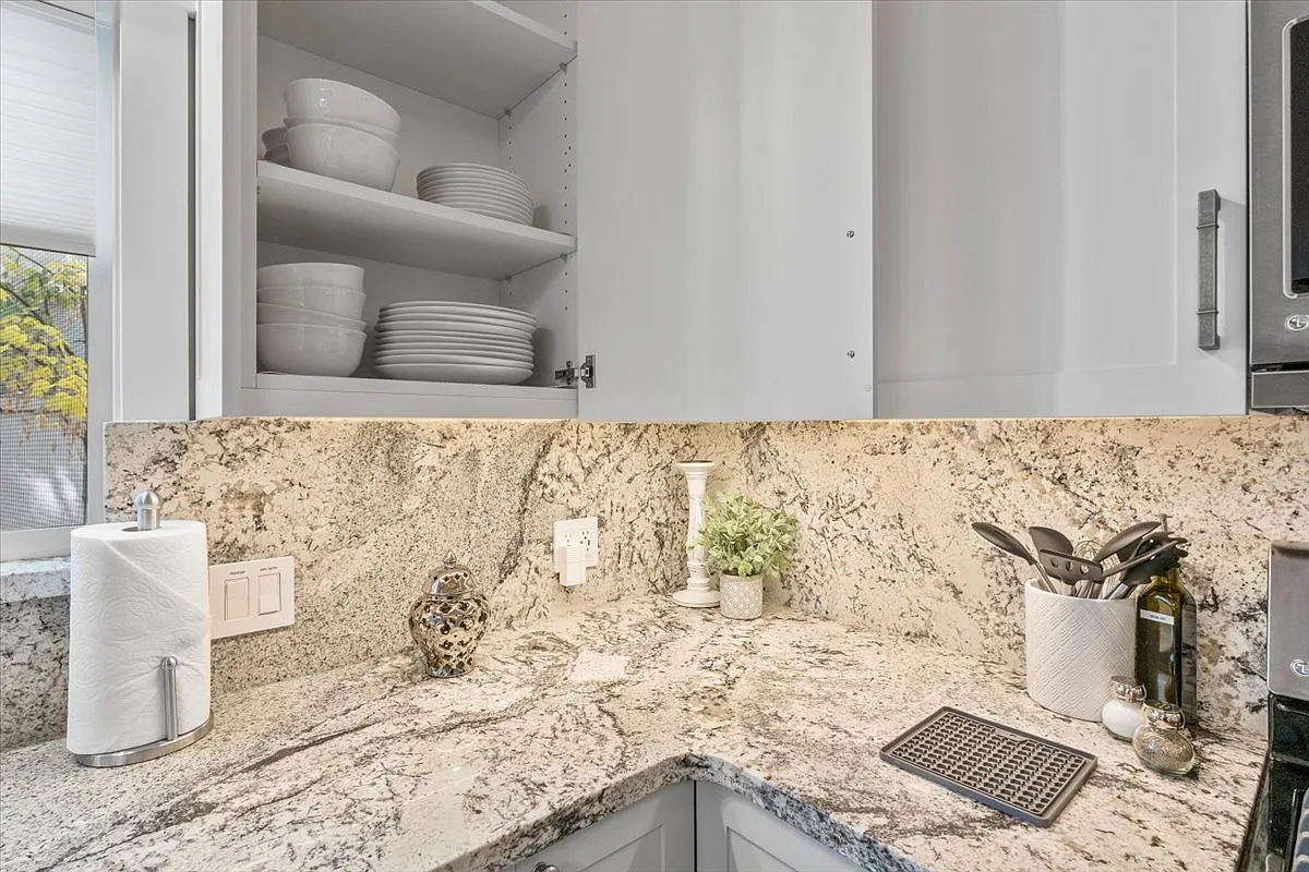 2 bed, 756 sqft, $2,500 — Photo 4