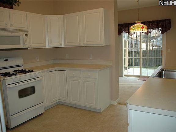 4th image of 10938 Crossings Dr