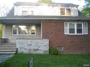 822 Kingsland Ln #2, Fort Lee, NJ 07024