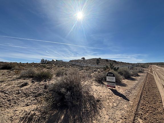 2nd image of 1124 Acorn Loop NE