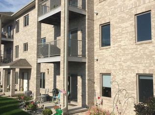 214 Fairview Cir, Waunakee, WI 53597