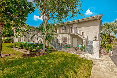 8706 W Sample Rd #4 Photo 1