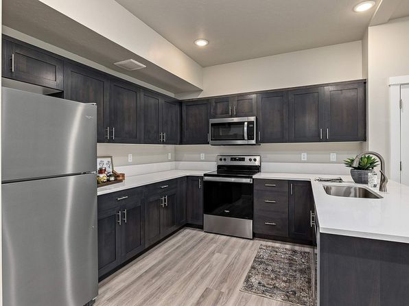 3020 N Christine St #2-303