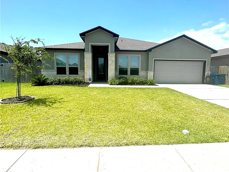 1813 Monterey Bay Dr — Photo 2