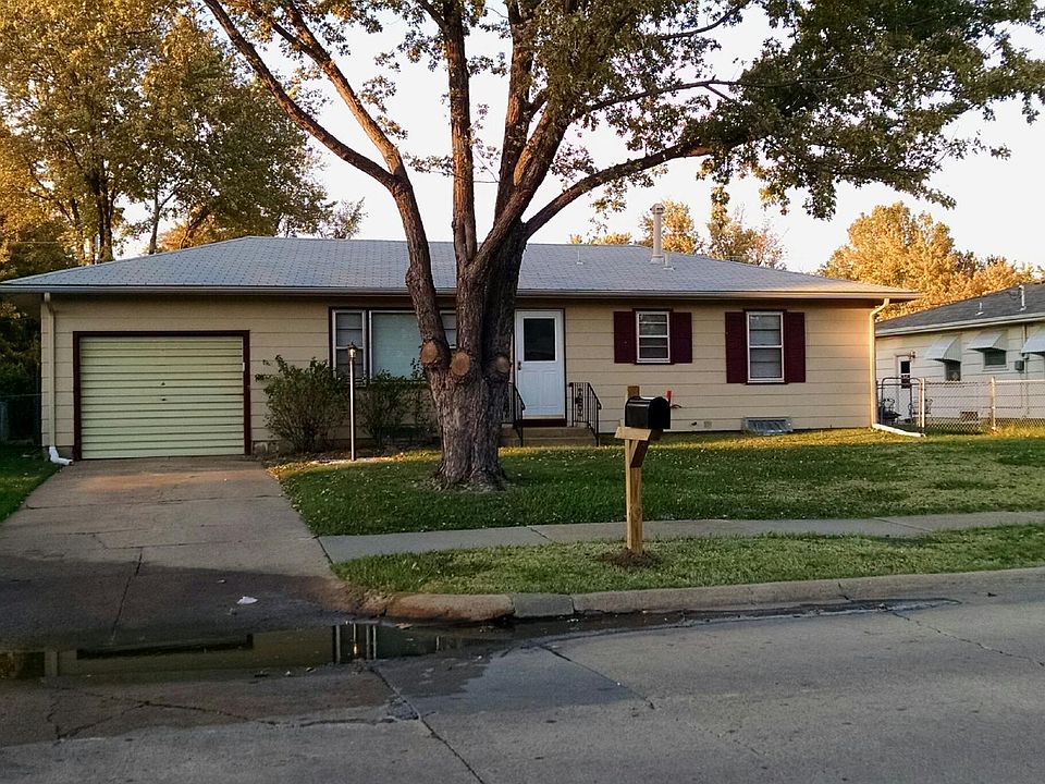 1st image of 813 Albert Ave