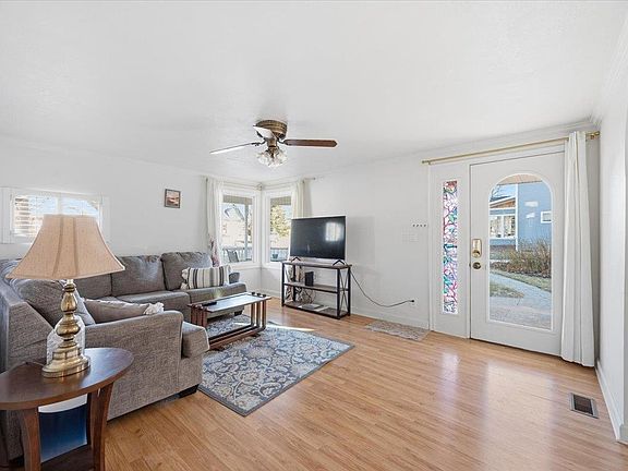 5th image of 745 8th St