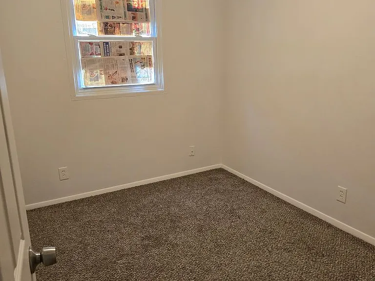 1143 Saint Rose Ln — Photo 12