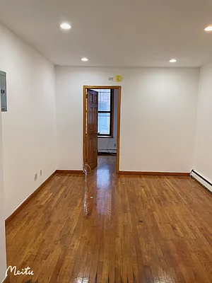 Rented by Century 21 New Golden Age Realty | media 7