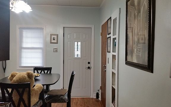 4th image of 214 S 21st Ave
