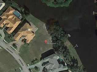 17945 Cachet Isle Dr, Tampa, FL 33647