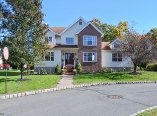 99 Nostrand Rd, Hillsborough, NJ 08844