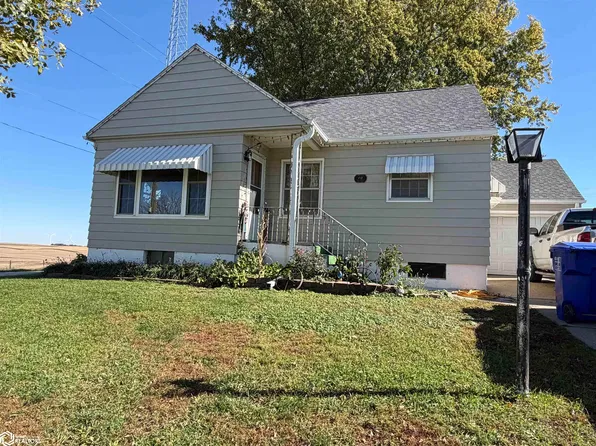 10 1st St, Schleswig, IA 51461