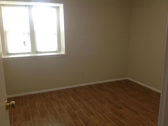5th image of 5804 Highgate Dr