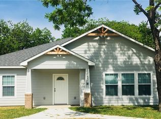 635 N 15th St, Corsicana, TX 75110