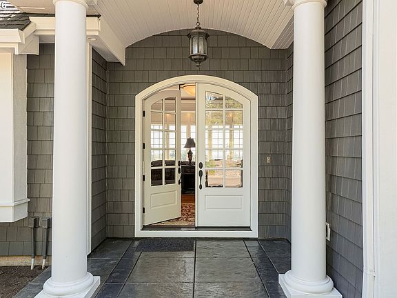 3rd image of 3545 Eagle Crest Rd NW