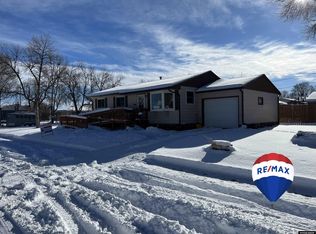 1519 E Lincoln Ave, Riverton, WY 82501