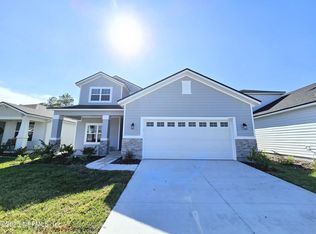 3494 Americana Dr, Green Cove Springs, FL 32043