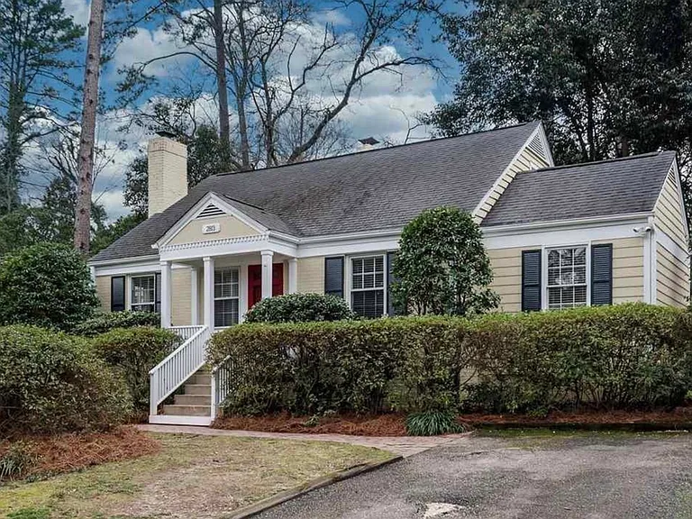 2813 Kittrell Dr — Photo 1