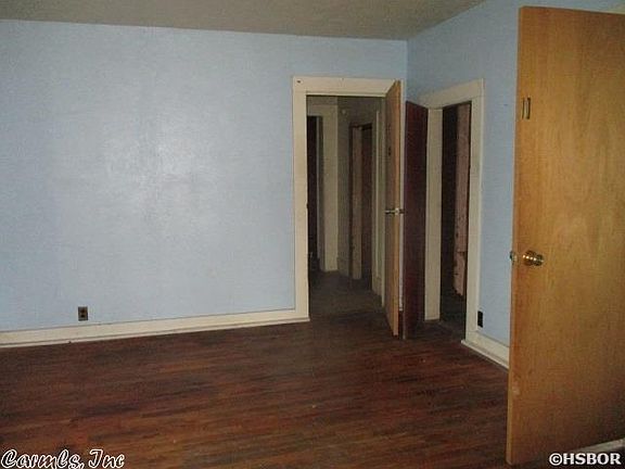4th image of 125 Plain St