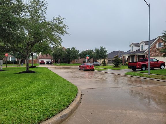 4th image of 18607 Heron Cove Ct