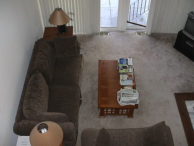 19W276 Palace Green Ln — Photo 6