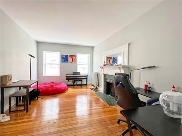 1307 Commonwealth Ave, Allston, MA